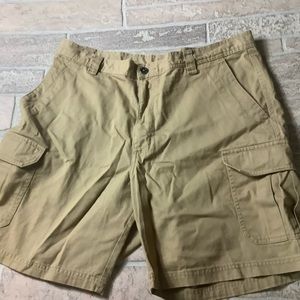 Columbia Kaki Cargo Shorts Mens Unisex Outdoor shorts 36w 8L